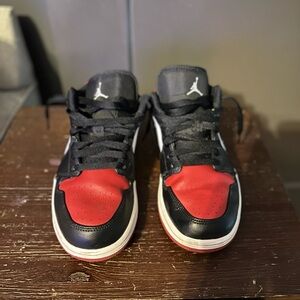 Size 9 Jordan 1 Shoes